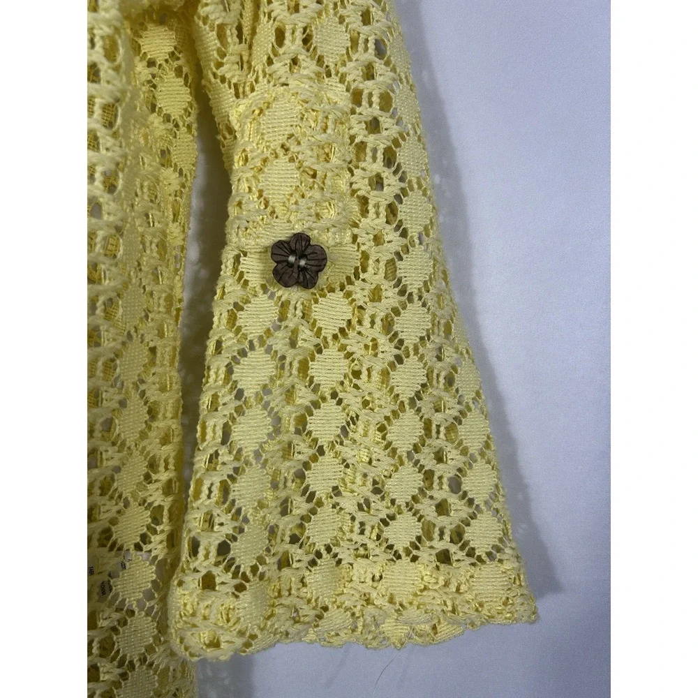 Vintage Yellow Open Knit Cardigan Wood Flower Button Beach Artsy Boho Lagenlook